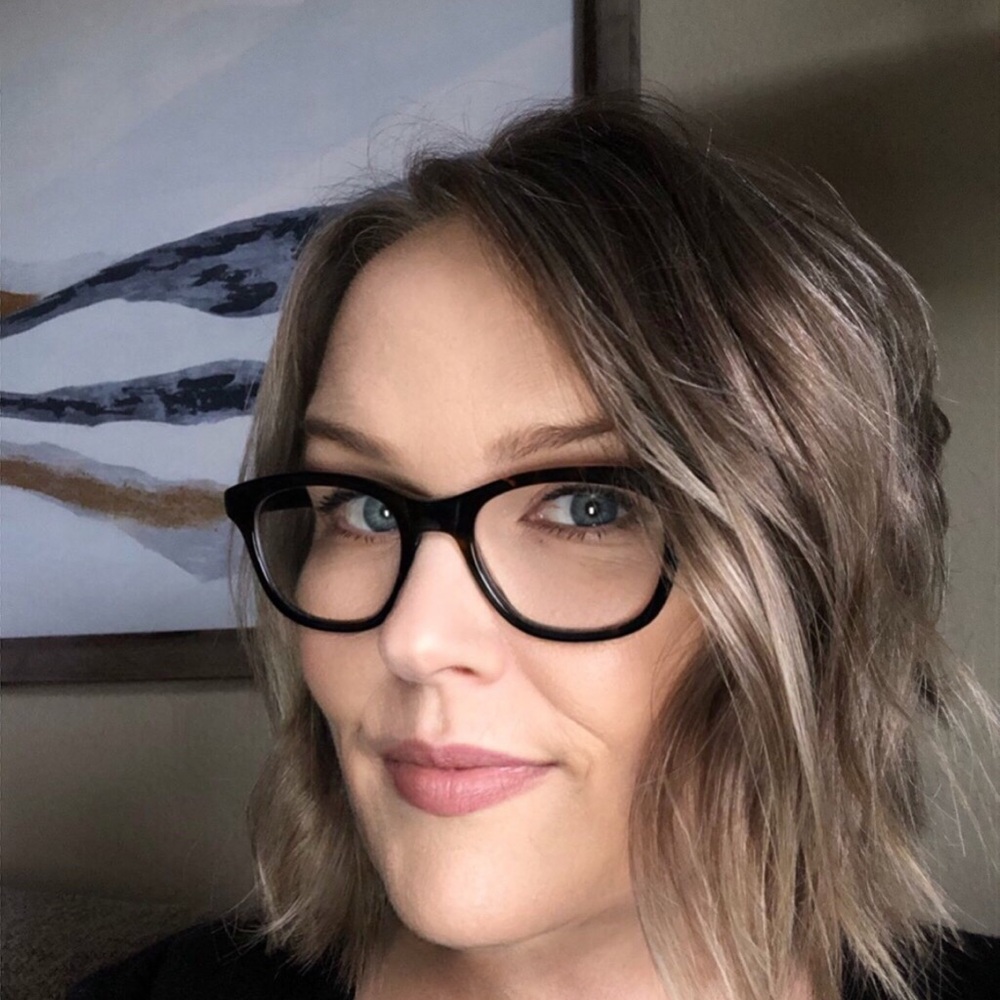 Meet your Posher, Jolee.